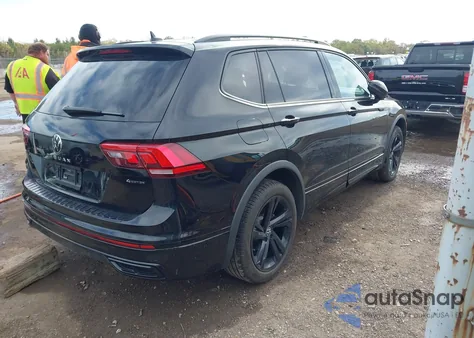 2024 Volkswagen Tiguan 2.0T Se R-Line Black из США, поврежденный, VIN 3VV8B7AX8RM127057